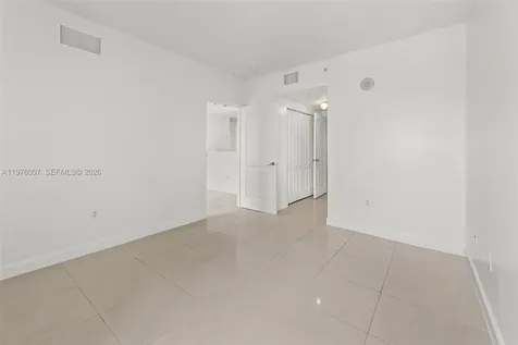 2217 NW 7th Street Miami FL 33125