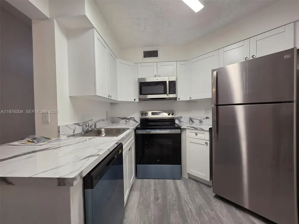 210 Lake Pointe Drive Oakland Park FL 33309