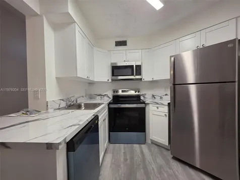 210 Lake Pointe Drive Oakland Park FL 33309