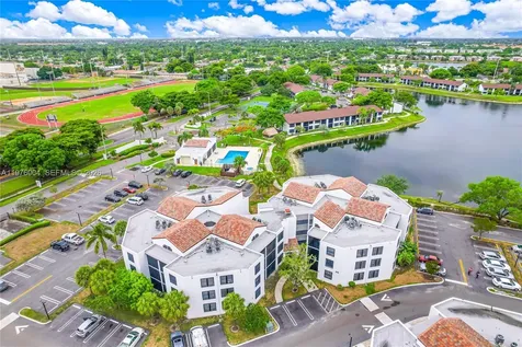 210 Lake Pointe Drive Oakland Park FL 33309