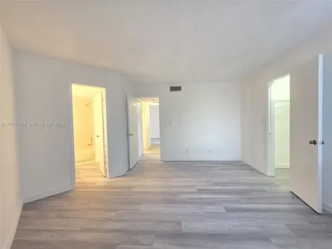 210 Lake Pointe Drive Oakland Park FL 33309