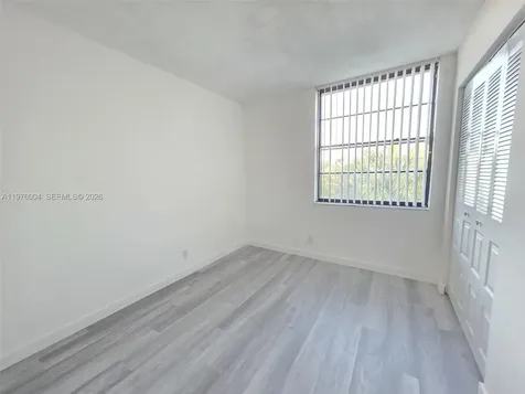 210 Lake Pointe Drive Oakland Park FL 33309