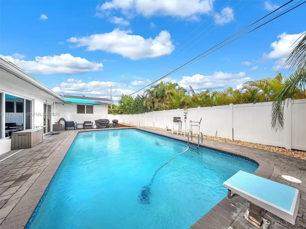 5100 NE 14th Terrace Fort Lauderdale FL 33334