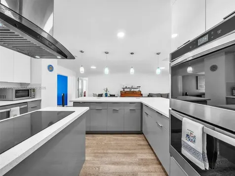 5100 NE 14th Terrace Fort Lauderdale FL 33334