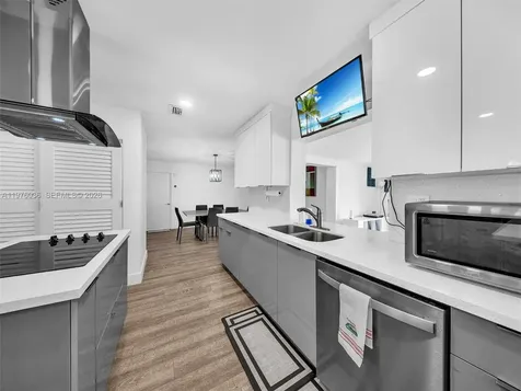 5100 NE 14th Terrace Fort Lauderdale FL 33334