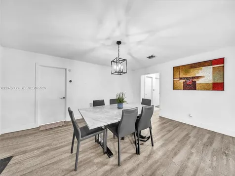 5100 NE 14th Terrace Fort Lauderdale FL 33334