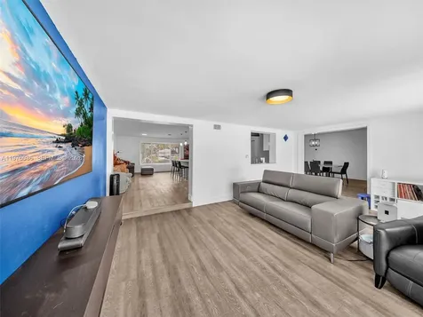 5100 NE 14th Terrace Fort Lauderdale FL 33334