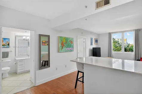 2630 SW 28th St (OVERBROOK) Miami FL 33133