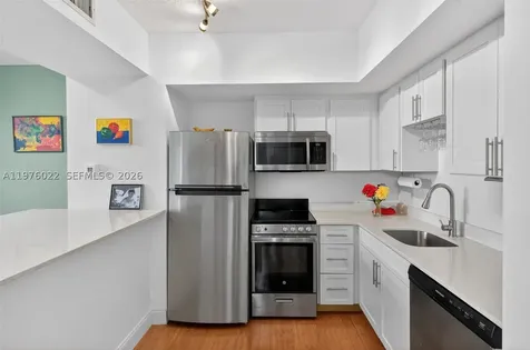 2630 SW 28th St (OVERBROOK) Miami FL 33133