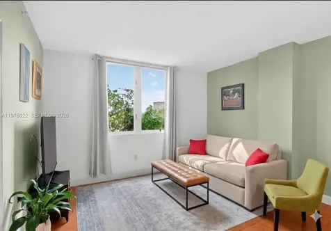 2630 SW 28th St (OVERBROOK) Miami FL 33133