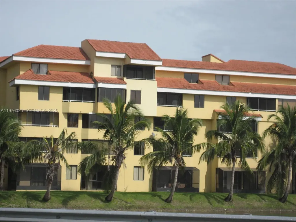 8305 SW 152 Avenue Miami FL 33193
