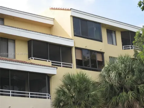 8305 SW 152 Avenue Miami FL 33193
