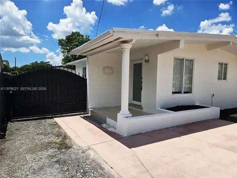 6744 SW 21st Street Miami FL 33155