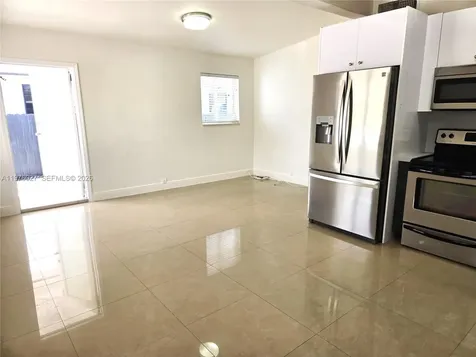6744 SW 21st Street Miami FL 33155