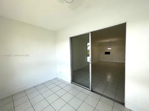 19255 NE 2nd Avenue Miami FL 33179