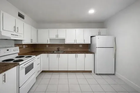 19255 NE 2nd Avenue Miami FL 33179