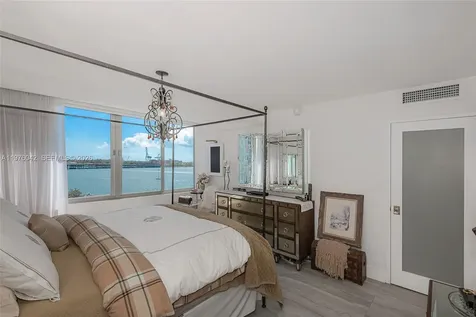 1000 West Avenue Miami Beach FL 33139