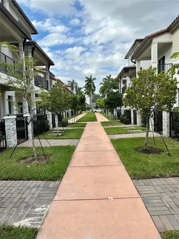 4609 NW 83rd Path Doral FL 33166