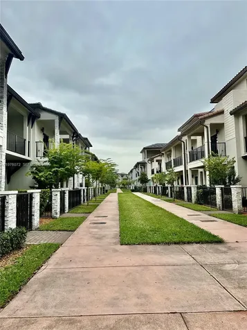 4609 NW 83rd Path Doral FL 33166