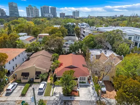 2934 W Trade Avenue Miami FL 33133
