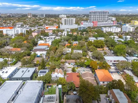 2934 W Trade Avenue Miami FL 33133