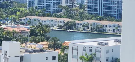 3140 S Ocean Drive Hallandale Beach FL 33009