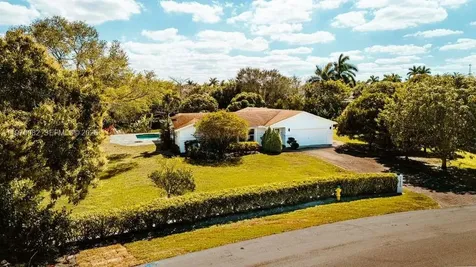 11030 SW 42nd Court Davie FL 33328