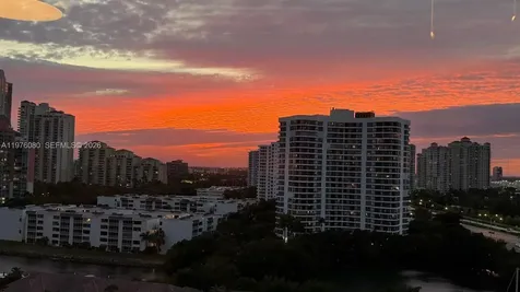 Aventura FL 33180