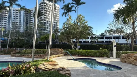 Aventura FL 33180