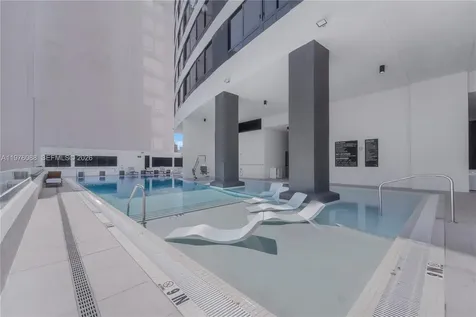 225 N Miami Miami FL 33128