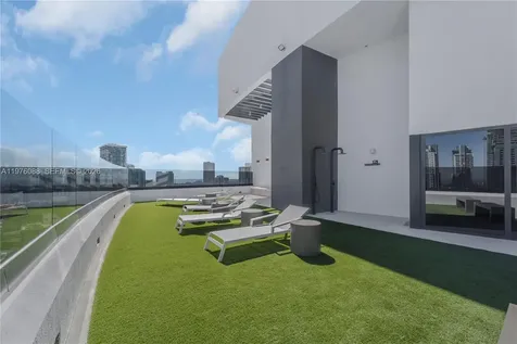 225 N Miami Miami FL 33128
