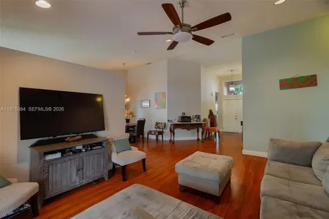6618 Skipper Terrace Margate FL 33063