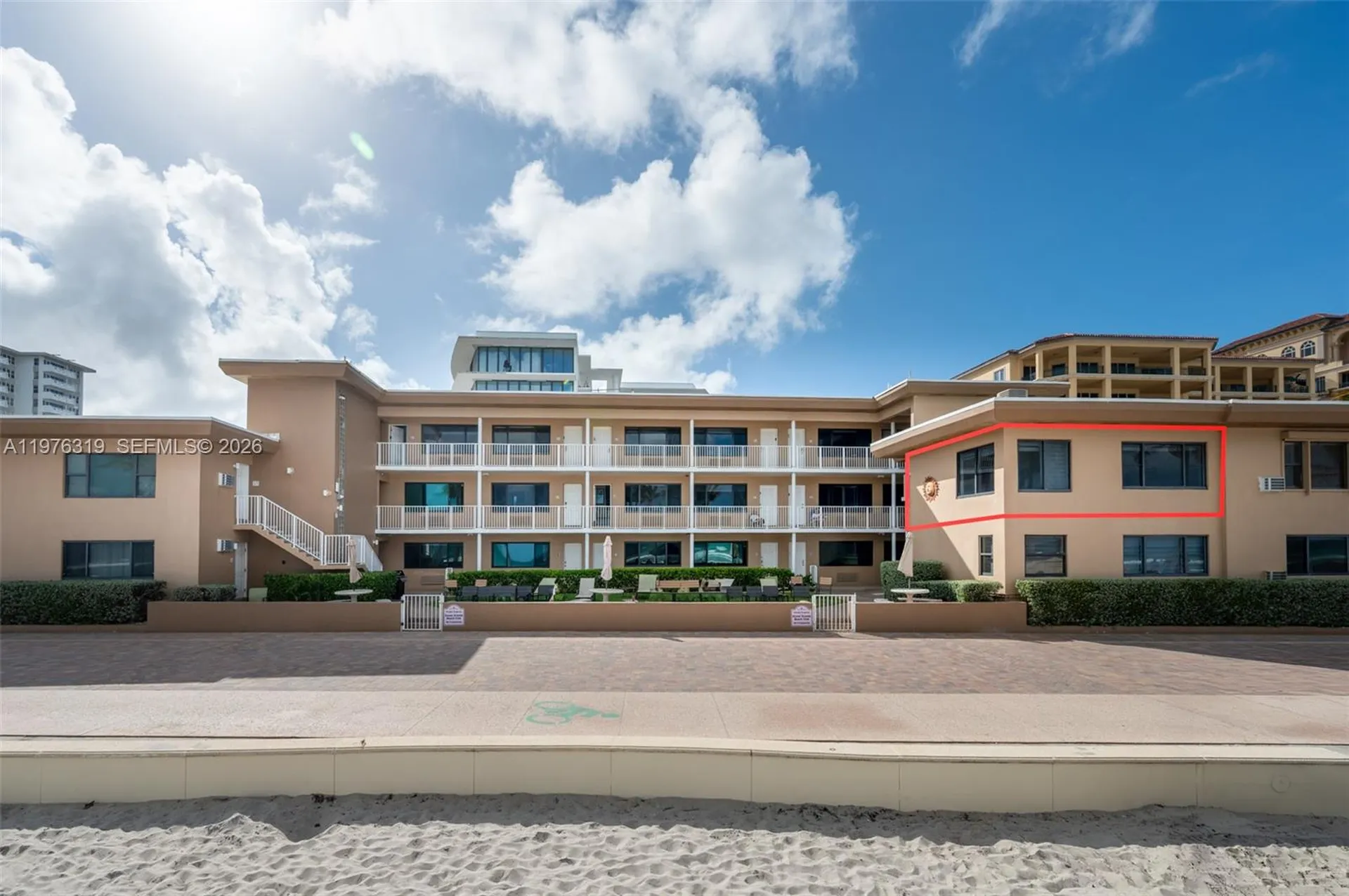 3300 N Surf Road Hollywood FL 33019