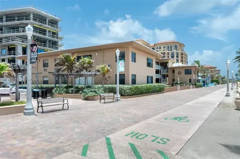 3300 N Surf Road Hollywood FL 33019