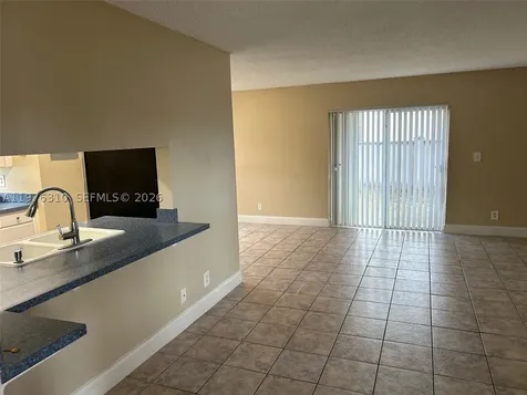 301 SW 86th Avenue Pembroke Pines FL 33025
