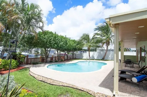 4701 SW 34th Drive Dania Beach FL 33312