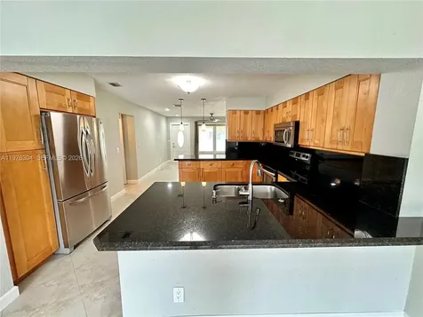 4701 SW 34th Drive Dania Beach FL 33312