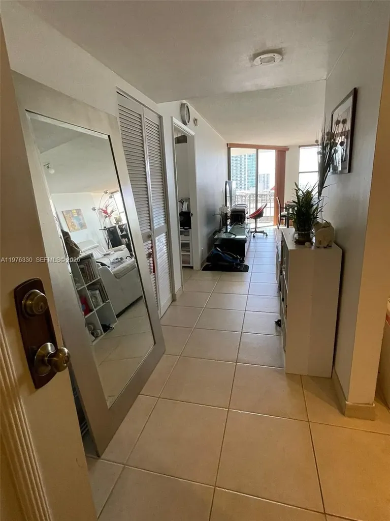 1901 Brickell Avenue Miami FL 33129
