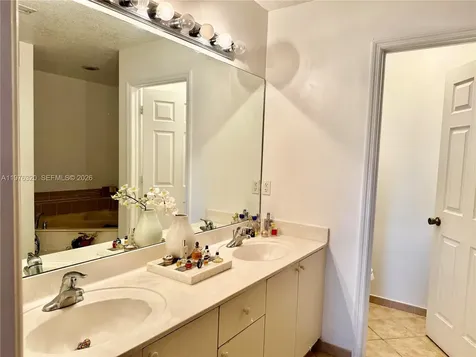 2048 NE 35th Avenue Homestead FL 33033