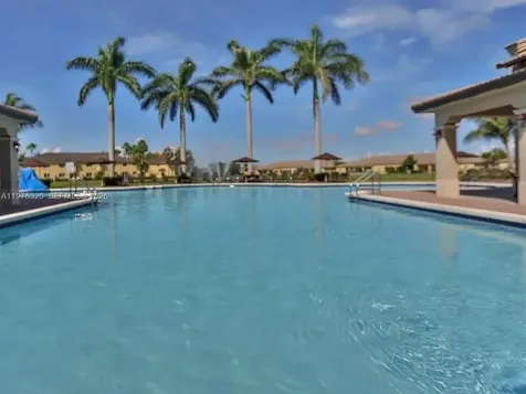 2048 NE 35th Avenue Homestead FL 33033
