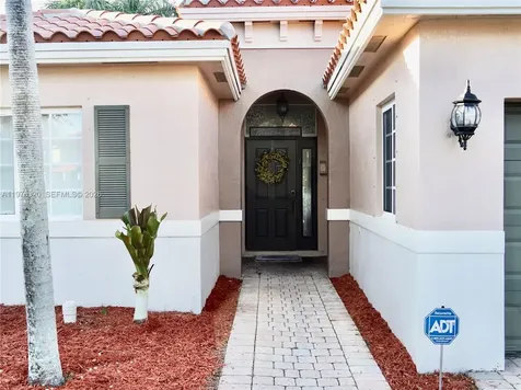 2048 NE 35th Avenue Homestead FL 33033