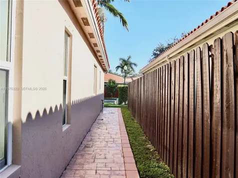 2048 NE 35th Avenue Homestead FL 33033