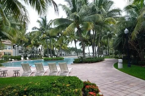 3020 NW 125th Avenue Sunrise FL 33323