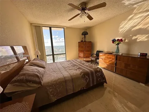 1600 S Ocean Drive Hollywood FL 33019