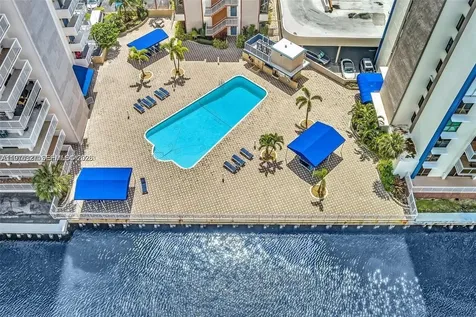 1600 S Ocean Drive Hollywood FL 33019