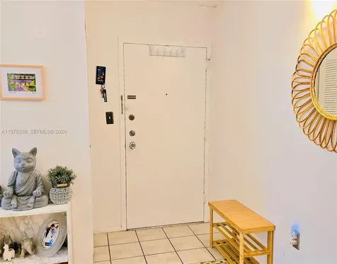 5767 Washington Street Hollywood FL 33023