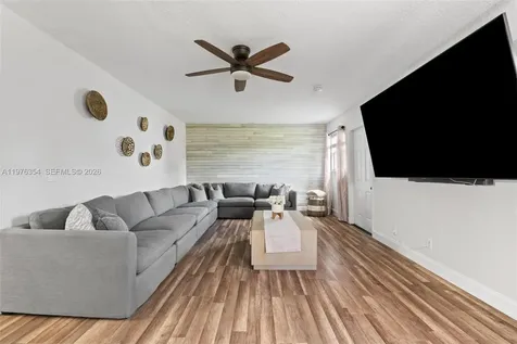 141 Eider Court Royal Palm Beach FL 33411