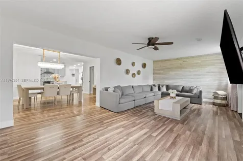141 Eider Court Royal Palm Beach FL 33411