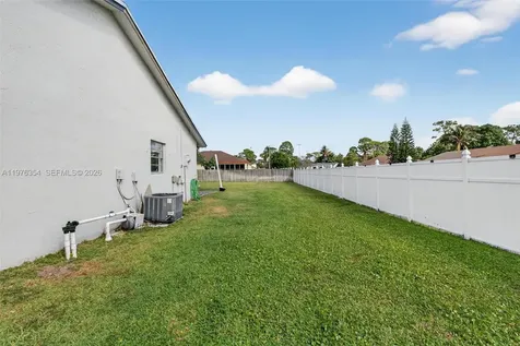 141 Eider Court Royal Palm Beach FL 33411