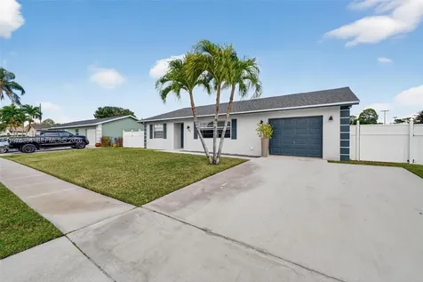 141 Eider Court Royal Palm Beach FL 33411